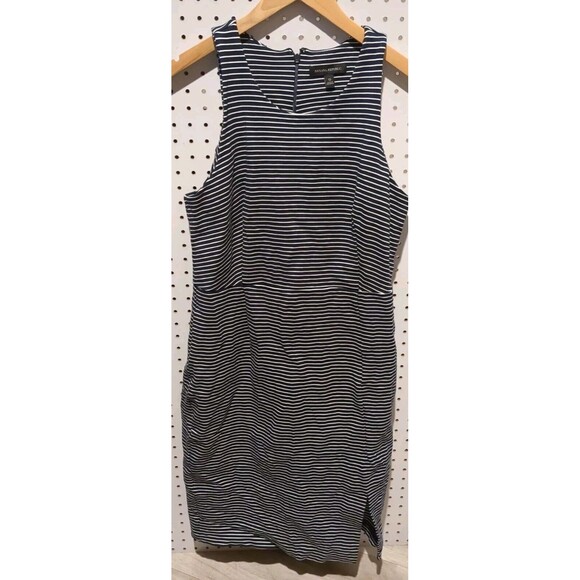 Banana Republic Dresses & Skirts - Banana Republic Dress Size 12 Sleeveless Black White Stripe Zip